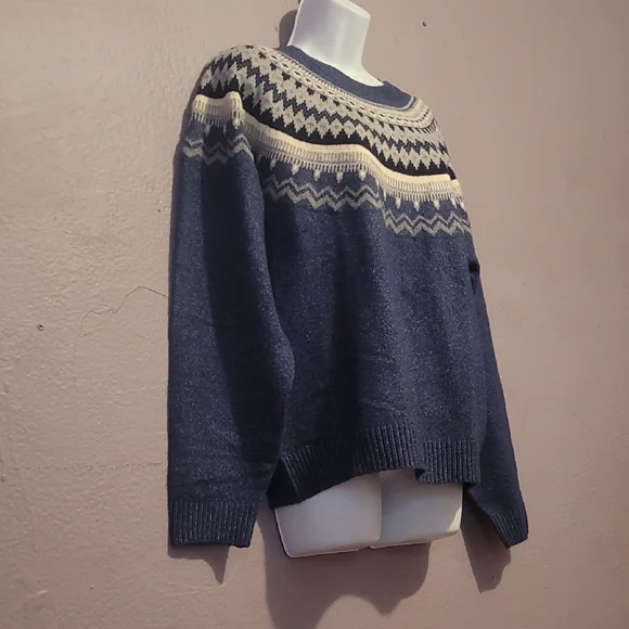 Weatherproof Navy and Cream Crewneck Sweater - Picture 6 of 6